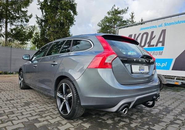 Volvo V60 cena 72900 przebieg: 179000, rok produkcji 2018 z Biskupiec małe 352